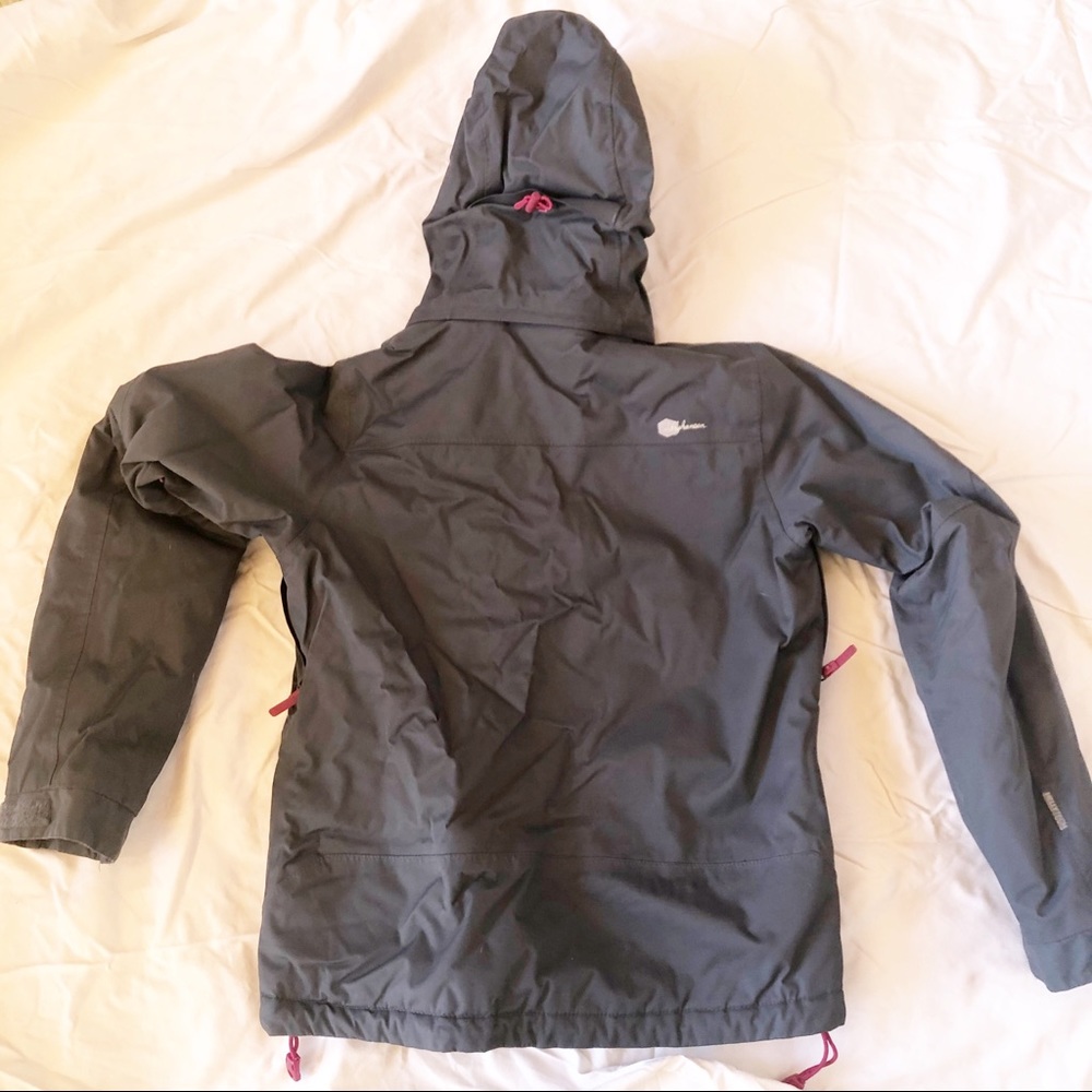 Helly Hansen Ski Jacket - image 2